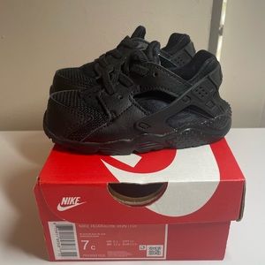 Nike huarache run black 7c